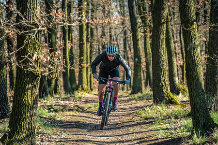 Wyprzedaż - Kurtka rowerowa damska Silvini Women Jacket Vetta WJ1623 wiatroszczelna turystyczna  (WJ1623/0811)