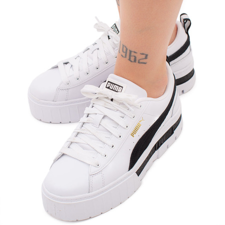 Wyprzedaż - Sneakersy damskie Puma Mayze Lth skórzane sportowe białe z wysoką platformą (381983-01)
