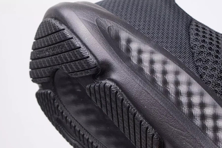 Wyprzedaż - Buty do biegania męskie Under Armour Charged Pursuit 3 sportowe czarne (3024878-002)