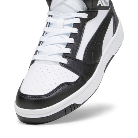 Sneakersy męskie Puma REBOUND V6 z klasycznymi paskami Formstrip po bokach ekoskóra biało-czarne (392326-01)