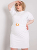 Biała sukienka plus size z ozdobnymi rękawami (RV-SK-6636.88)