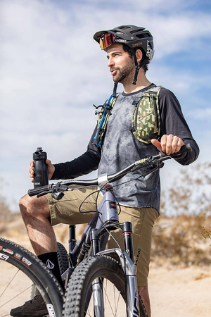 Wyprzedaż - Bidon rowerowy Camelbak Podium 710ml Butelka do roweru czarna (C1875/002071)