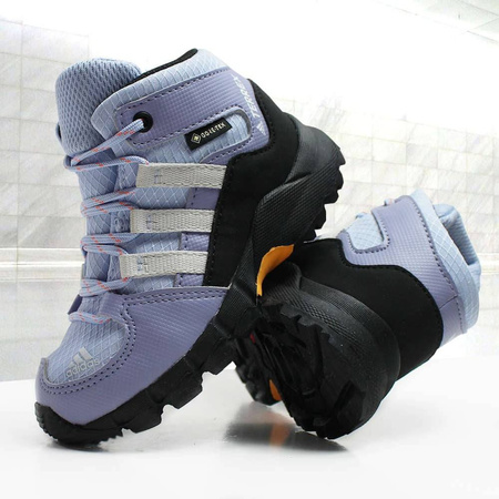 Wyprzedaż - Buty sportowe dziecięce adidas Terrex Mid GTX sneakersy fioletowe (FZ6053)