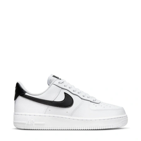 Buty sportowe damskie Nike Air Force 1 '07 W białe skórzane (DD8959-103)