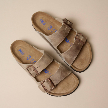 Klapki Birkenstock Arizona Soft Footbed Oiled Leather Tabacco Brown regular szerokie damskie/męskie (0552811)