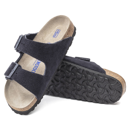 Klapki damskie/męskie Birkenstock Arizona Soft Footbed Suede Leather Midnight granatowe regular szerokie (1020732)