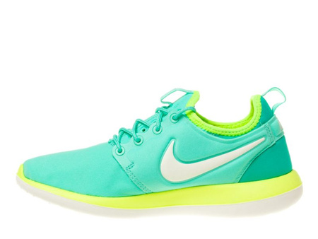 Buty Nike ROSHE TWO (GS) Turkusowy (844655300)