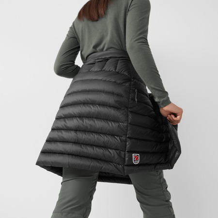 Spódnica trekkingowa damska Fjällräven Expedition Pack Down Skirt Black puchowa czarna (F86367-550)