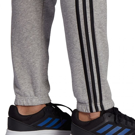 Spodnie adidas Essentials Tapered Elastic Cuff 3 Stripes Pant M (GK9001)