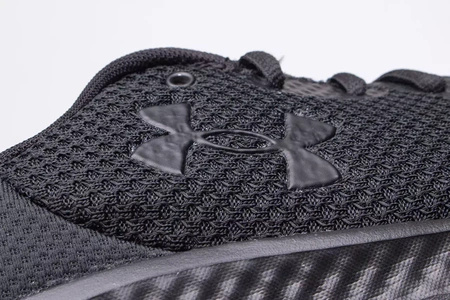Wyprzedaż - Buty do biegania męskie Under Armour Charged Pursuit 3 sportowe czarne (3024878-002)