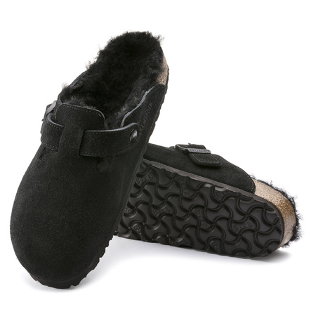 Chodaki damskie ocieplane z wełną owczą Birkenstock Boston Shearling Black skóra zamszowa narrow wąskie (0259883)