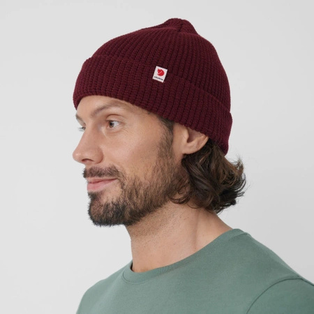 Czapka beanie Fjällräven Fjällräven Tab Hat Dark Garnet (F84767-356)