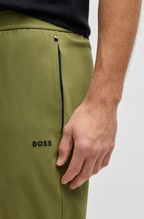 Spodnie dresowe BOSS Mix&Match zielony (50515305-311)