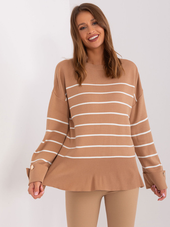 Camelowy sweter oversize z okrągłym dekoltem (TO-SW-010.06X)