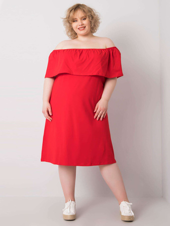 Czerwona sukienka plus size z hiszpańskim dekoltem (RV-SK-6641.05)