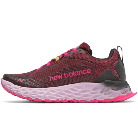 Buty do biegania damskie New Balance Fresh Foam Hierro v6 W różowe (WTHIERP6)