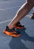 Buty do biegania Brooks Hyperion Tempo M czarno pomarańczowe (1103391D064)