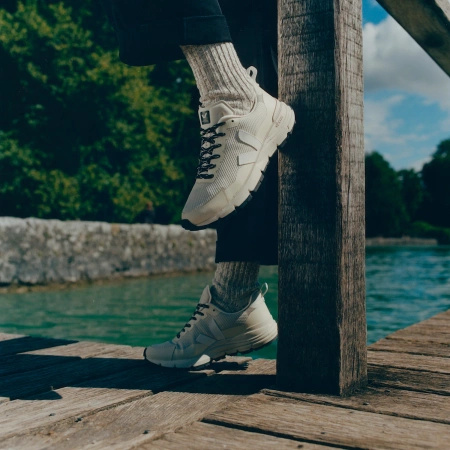 Buty sportowe VEJA Dekkan Alveomesh Natural damskie białe (DC1803186A)