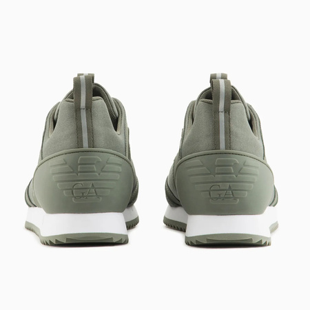 Wyprzedaż - Sneakersy męskie Emporio Armani EA7 (X8X027-XK219-T528)