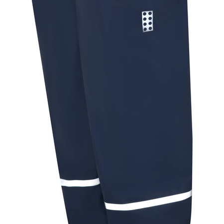 Wyprzedaż - Spodnie turystyczne dziecięce Lego Wear LWPOWAI 707 Rain Pants przeciwdeszczowe granatowe (22873-590)