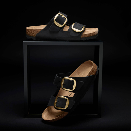 Klapki damskie Birkenstock Arizona Big Buckle skórzane nubuk black-gold narrow wąskie (1023290)