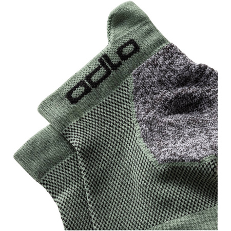 Skarpety tech. Odlo Socks short CERAMICOOL RUN               (763760/48800)