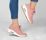 Wyprzedaż - Sneakersy damskie różowe Skechers Uno Stand On Air lifestylowe sportowe różowe (73690-ROS)